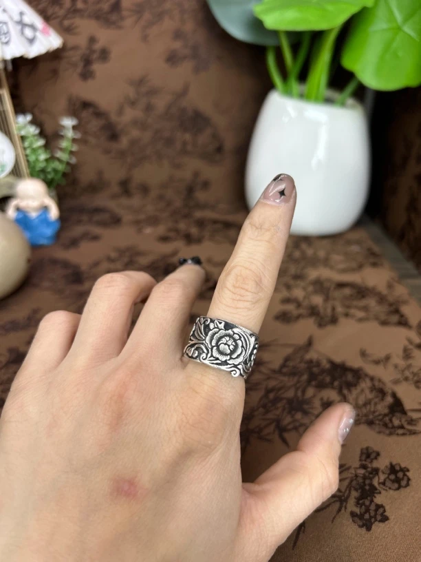 足银戒指 小郑家纯银手工簪刻戒指