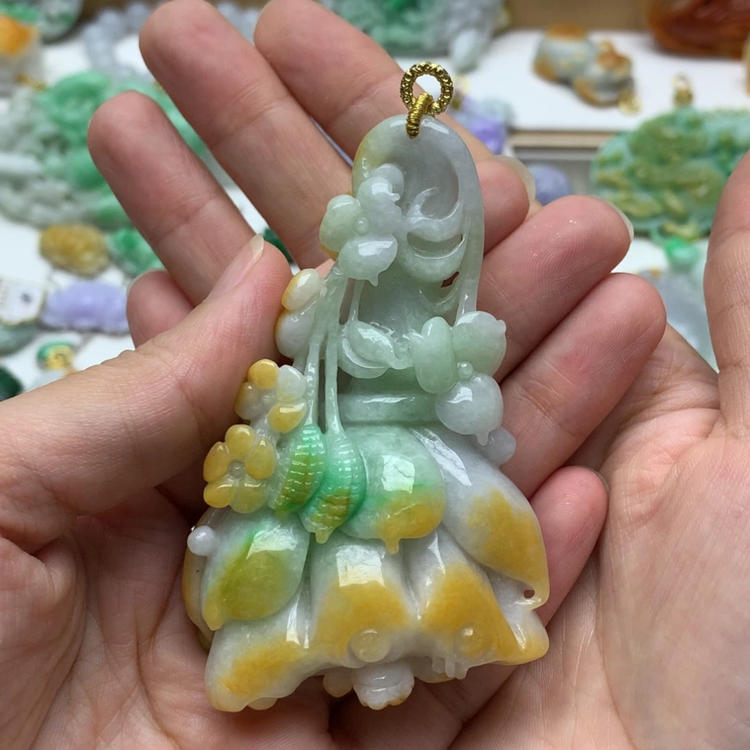 翡翠未镶嵌颈饰翡翠