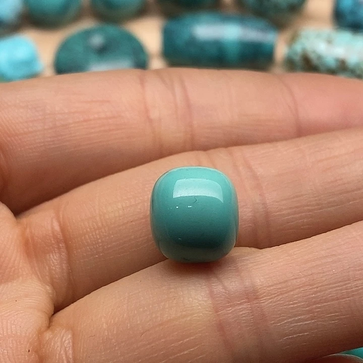 绿松石未镶嵌湖北原矿高瓷无优化绿松石