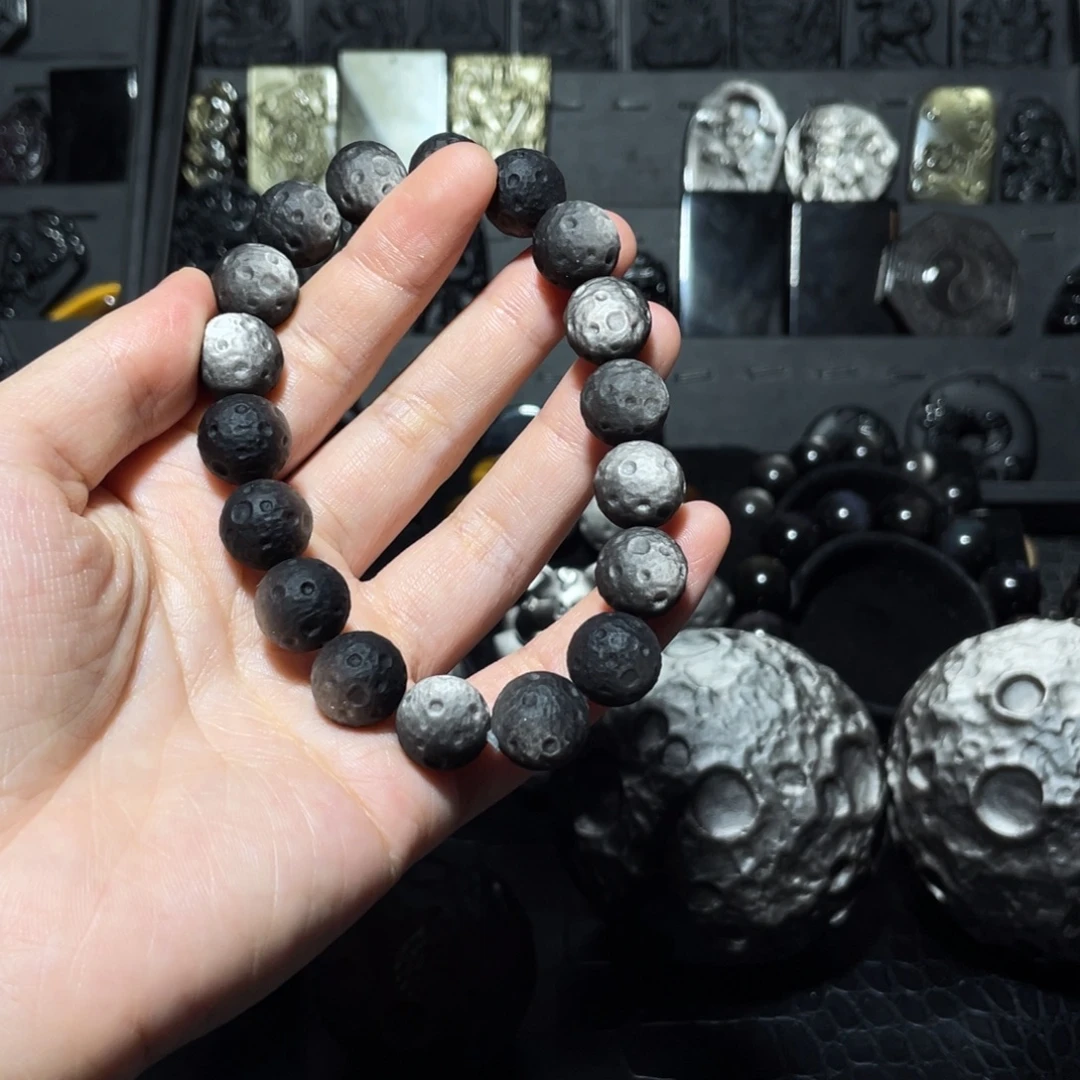 拉****黑曜岩未镶嵌珠宝奇石