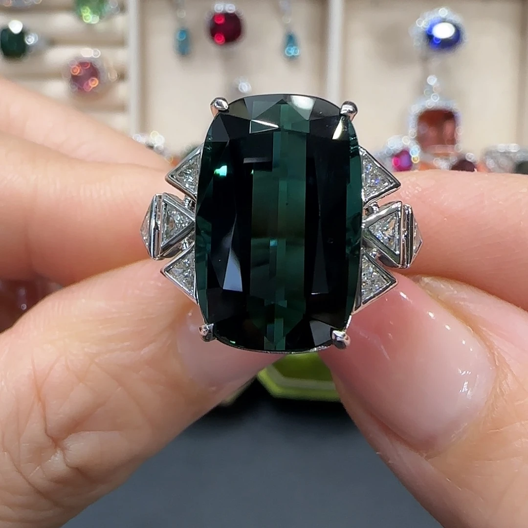 18K金镶嵌戒指碧玺16.68ct