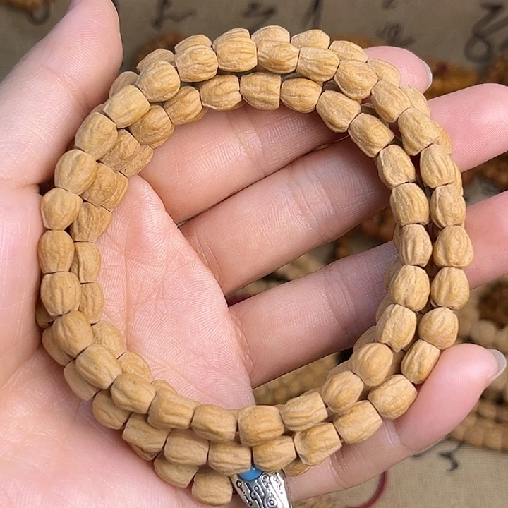 柏香籽/百香籽吊坠水滴长腿