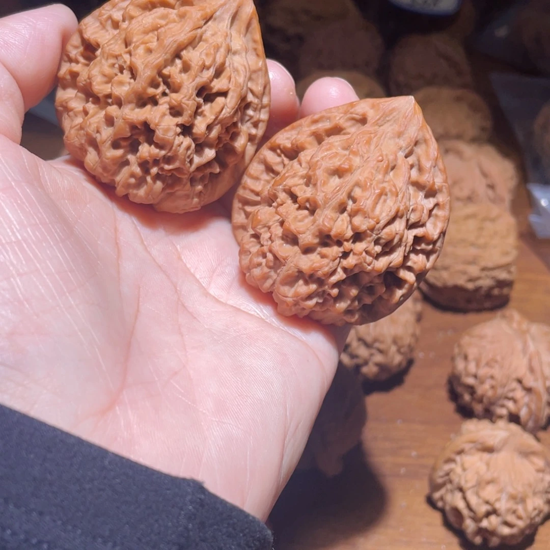 吊坠桃核V*C43尺官帽，