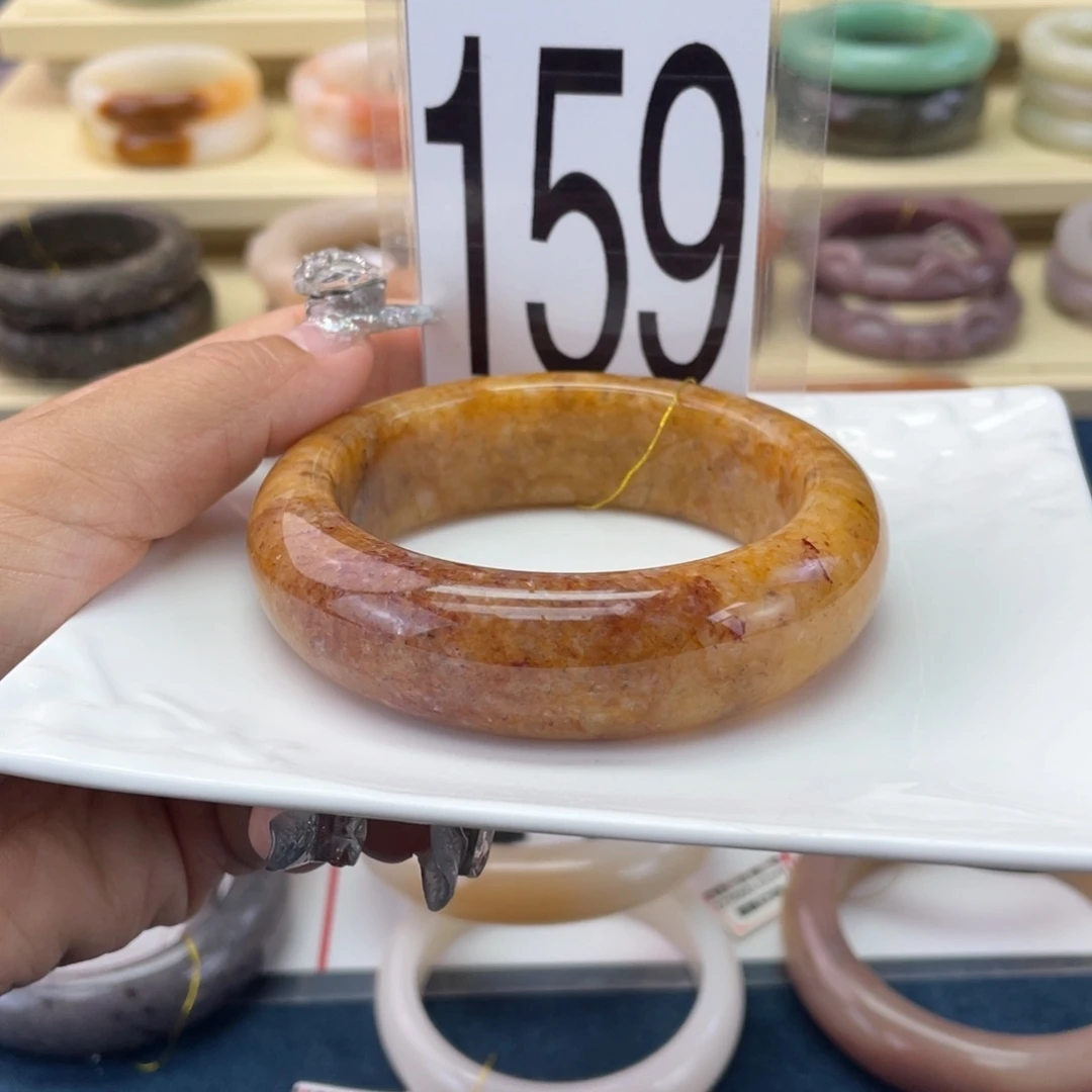 未镶嵌手镯石英岩玉