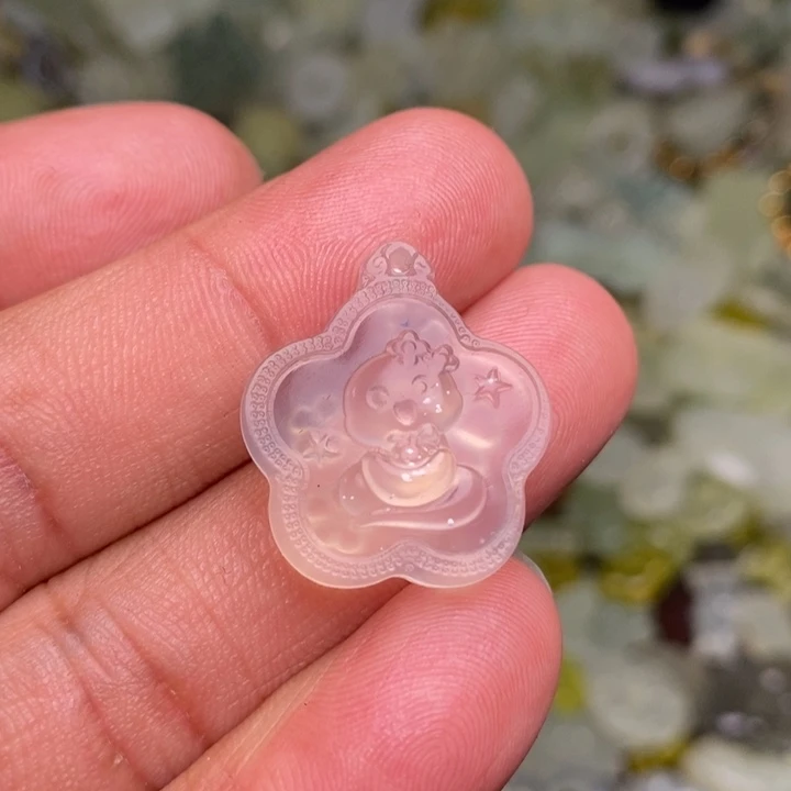 蛇纹石玉颈饰合金51