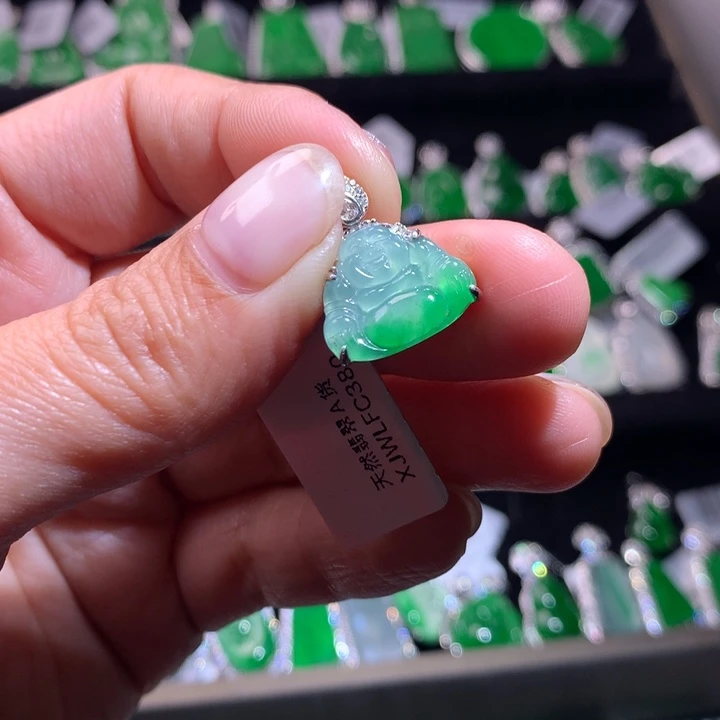 【闪购商品】颈饰银S925镶嵌翡翠