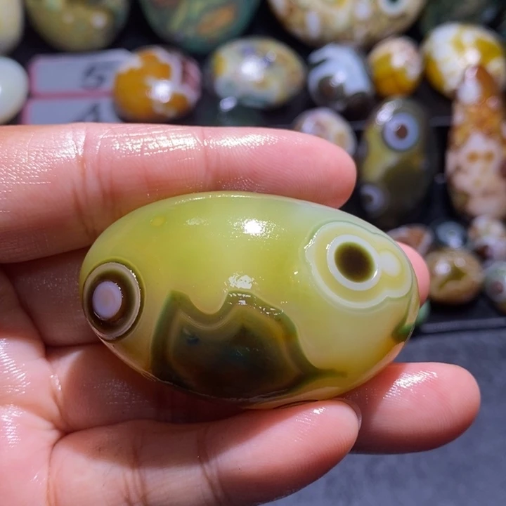 玛瑙/玉髓未镶嵌珠宝半成品22