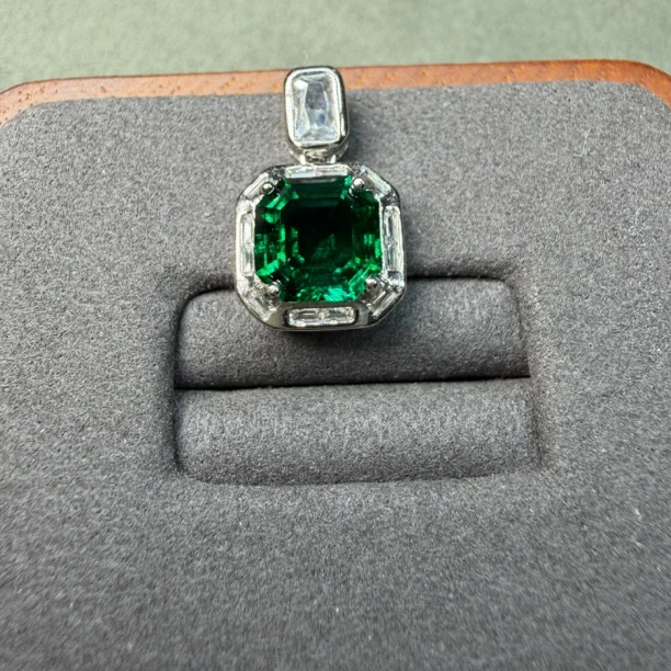 925银沃顿色祖母绿项链带链45厘米活口简约