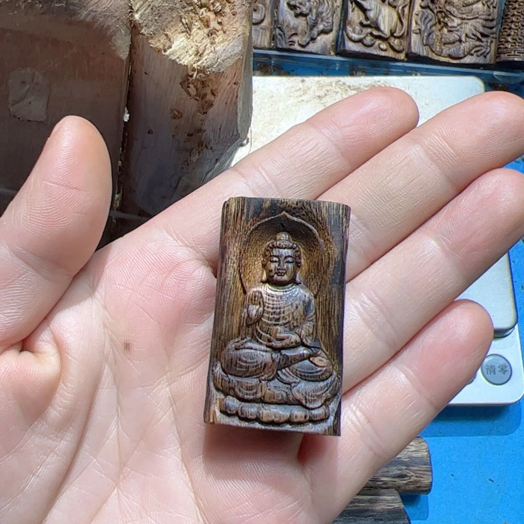 沉香吊坠绿棋如来猴6.8克