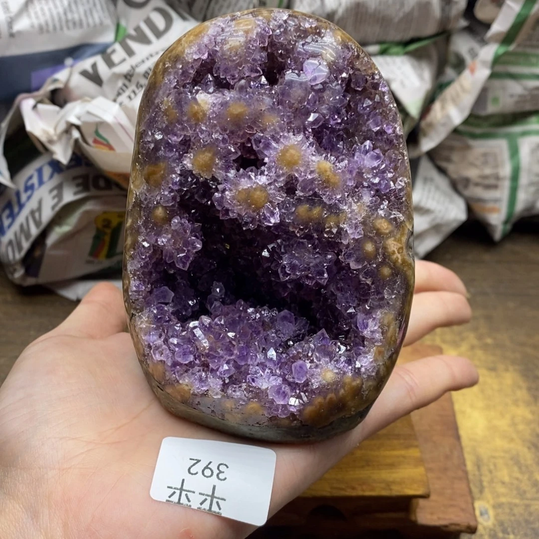 紫晶乌拉圭未镶嵌