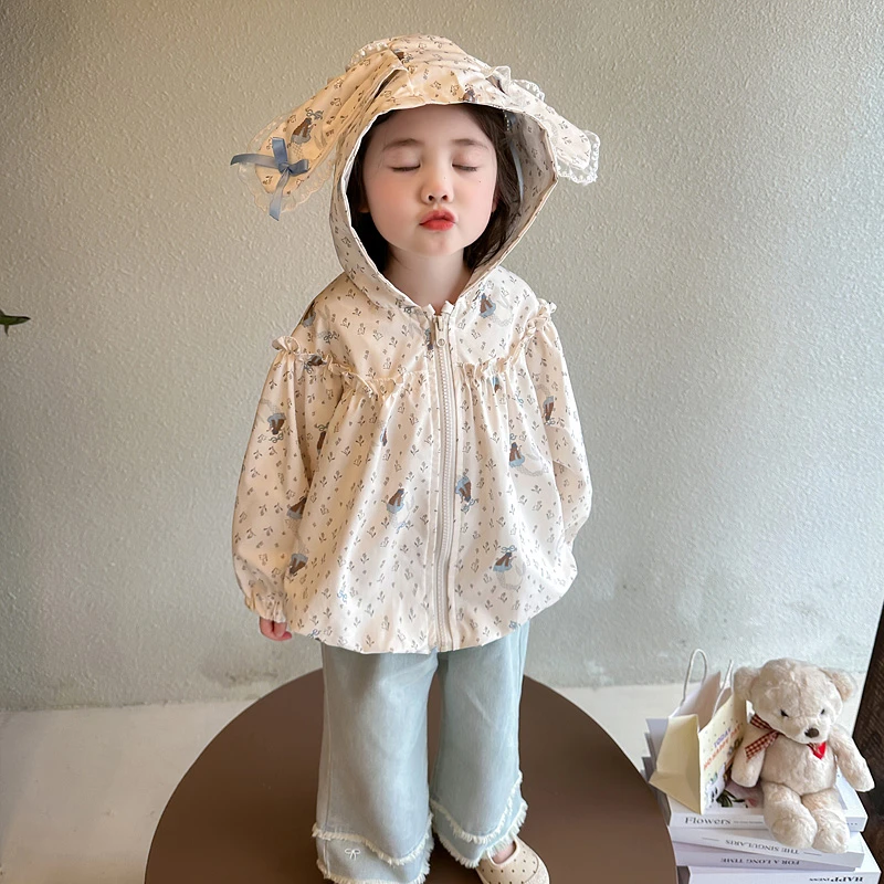 女童秋季2025新款洋气时尚女宝宝碎花甜美风儿童兔耳朵拉链外套