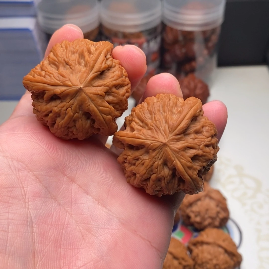 文玩核桃把件铁锤奔