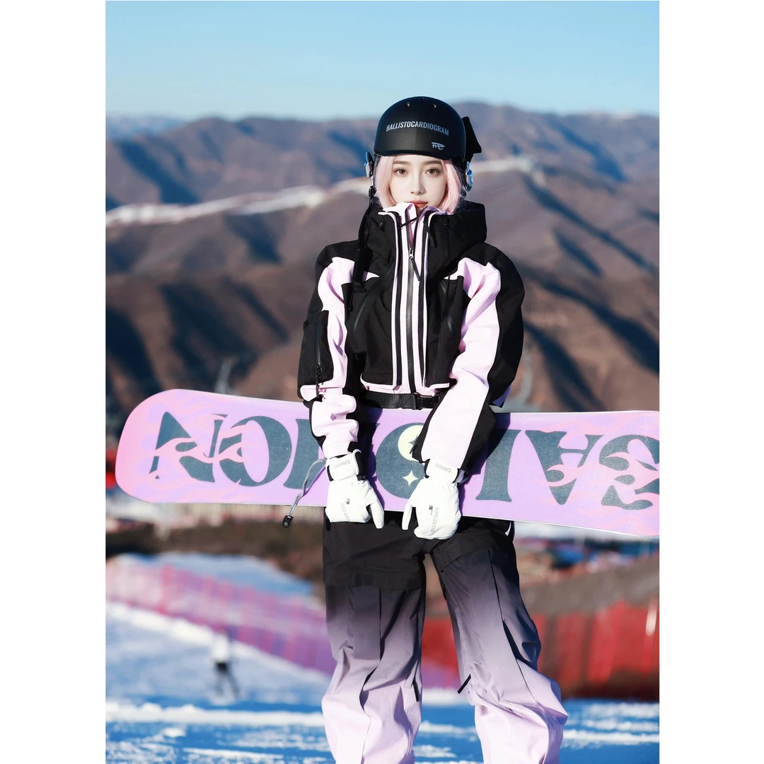 卡盛黑粉拼接滑雪服套装女2026秋冬新款户外防水透气立领连帽雪服