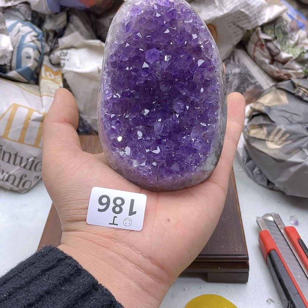 紫晶大型摆件（非配饰）未镶嵌