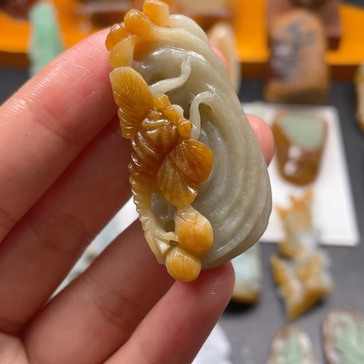 定制翡翠未镶嵌翡翠