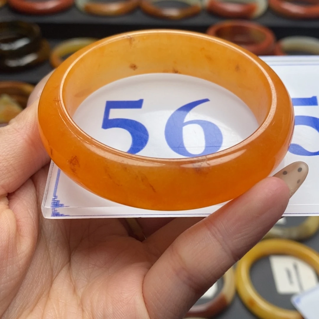 石英质玉（黄龙玉）手镯未镶嵌