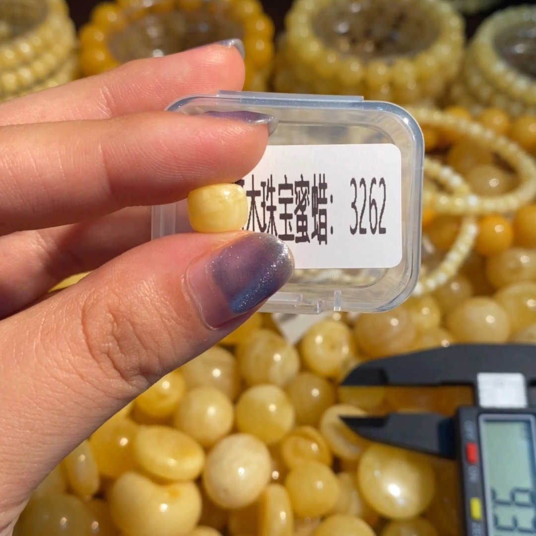 琥珀未镶嵌珠宝奇石3262