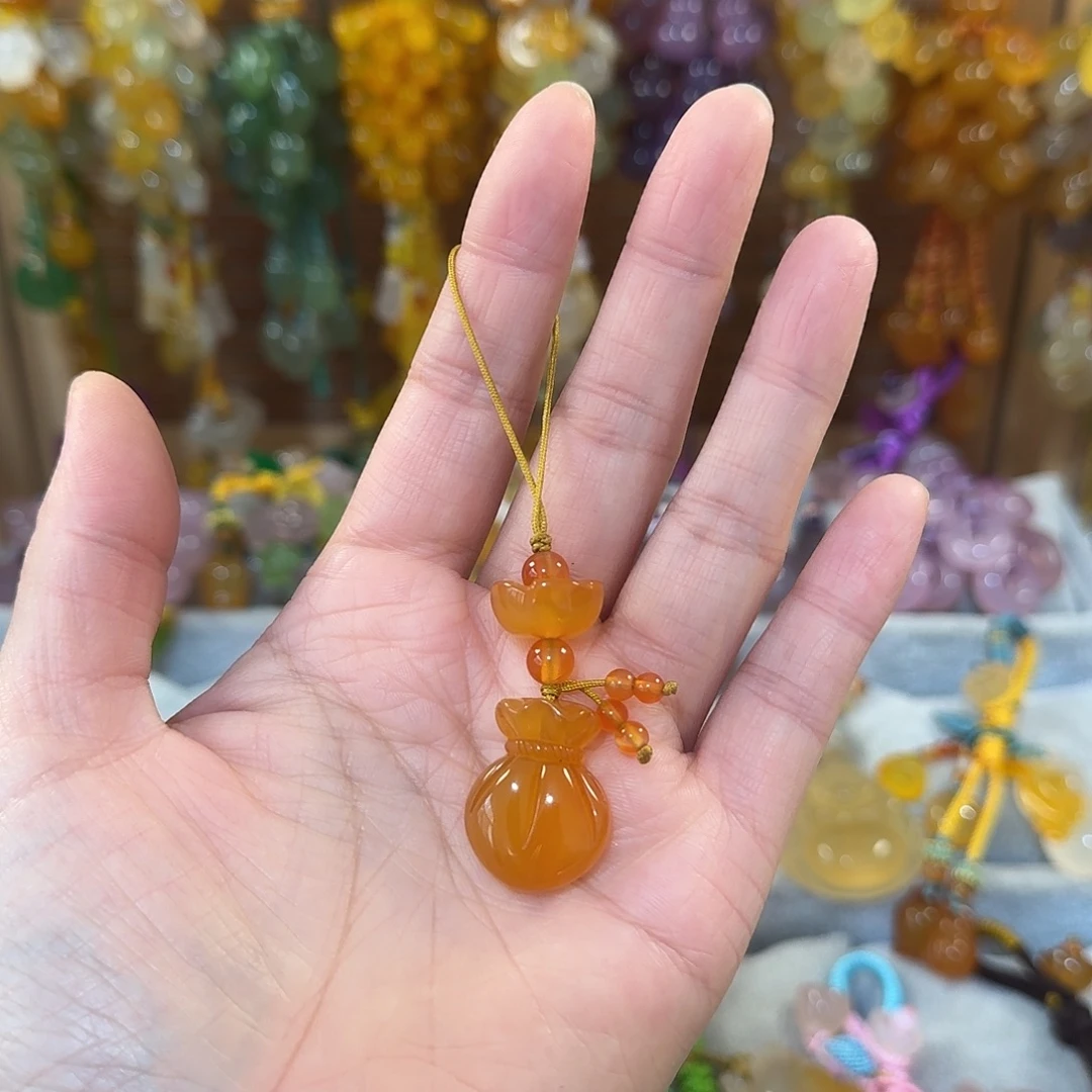 玛瑙/玉髓未镶嵌手机挂件