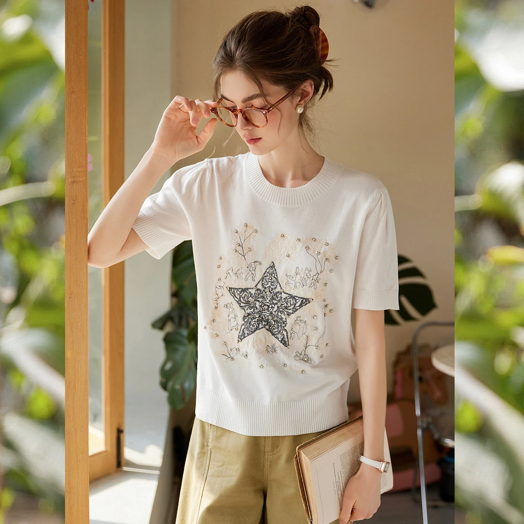 白鹿语夏季时尚气质圆领套头短袖时尚绣花钉珠点缀针织衫YU10324