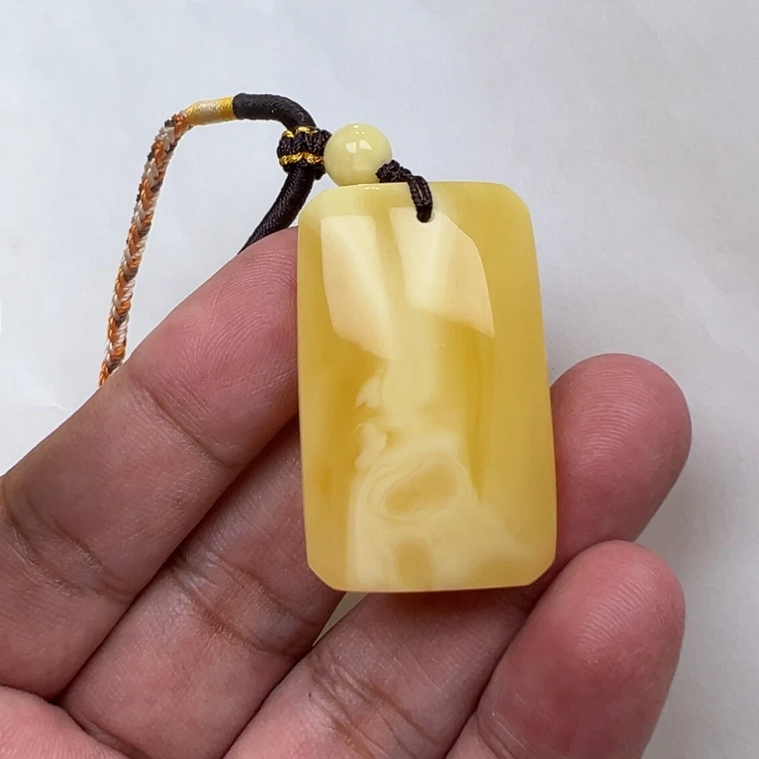 蜜蜡未镶嵌珠宝奇石8.32克