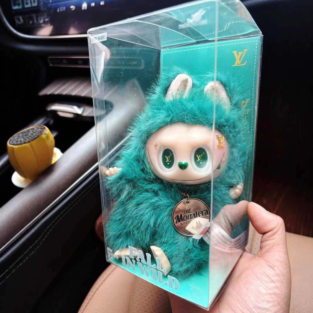 LV限定款 labubu改娃泡泡玛特拉布布小首领绿色挂件搪胶毛绒公仔