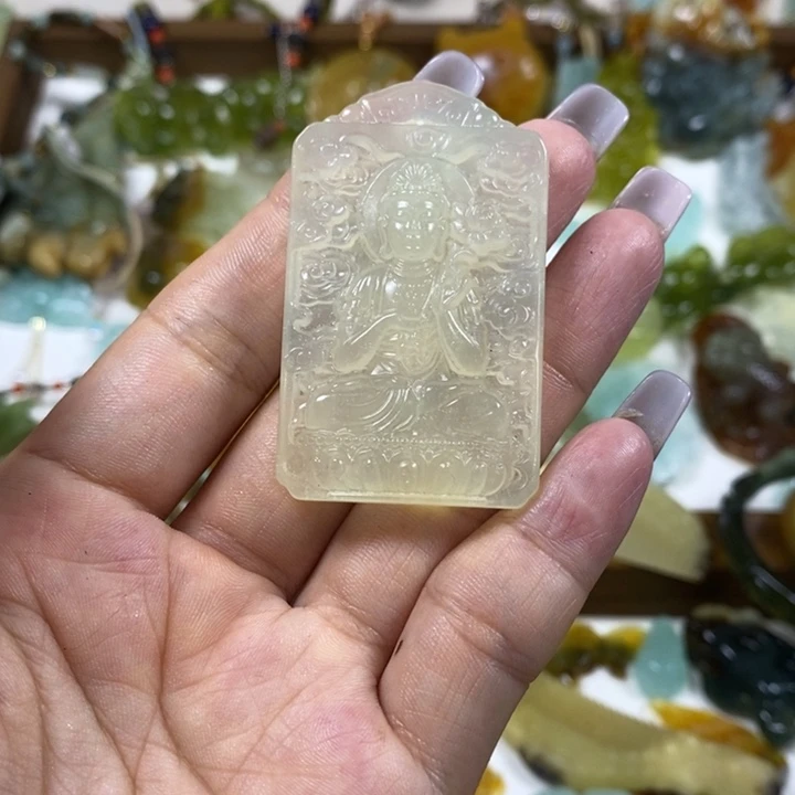 蛇纹石玉未镶嵌吊坠