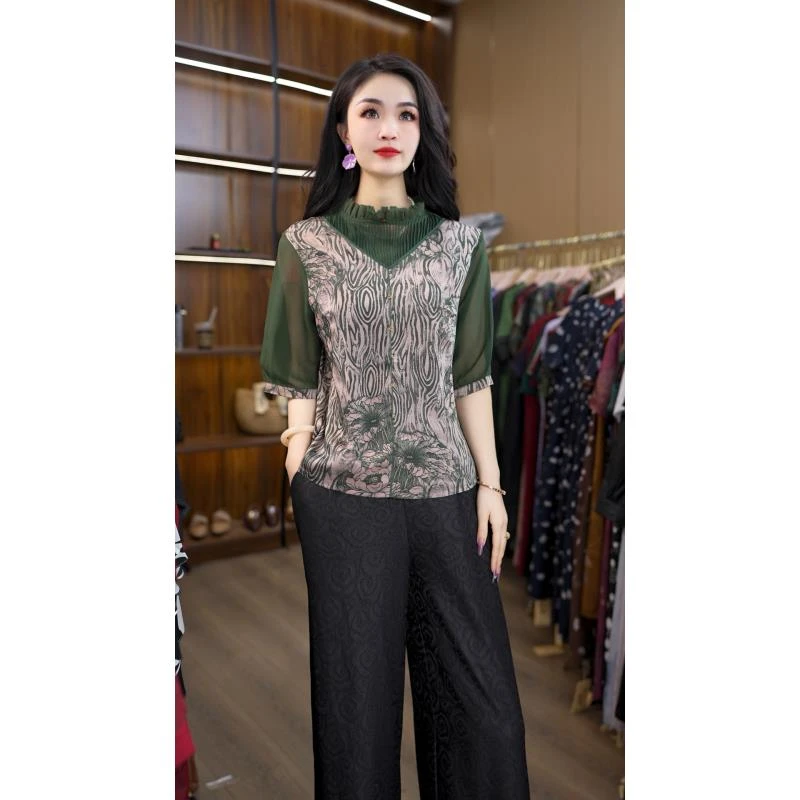 3-2429-28新款舒适时尚小衫