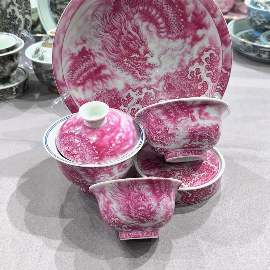 瓷片景德镇瓷器精品陈列