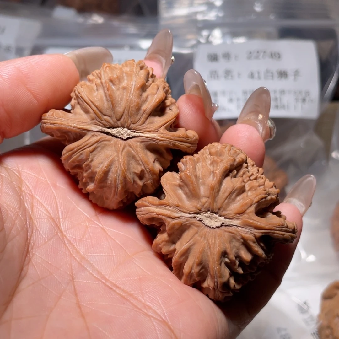 吊坠文玩核桃42三角白