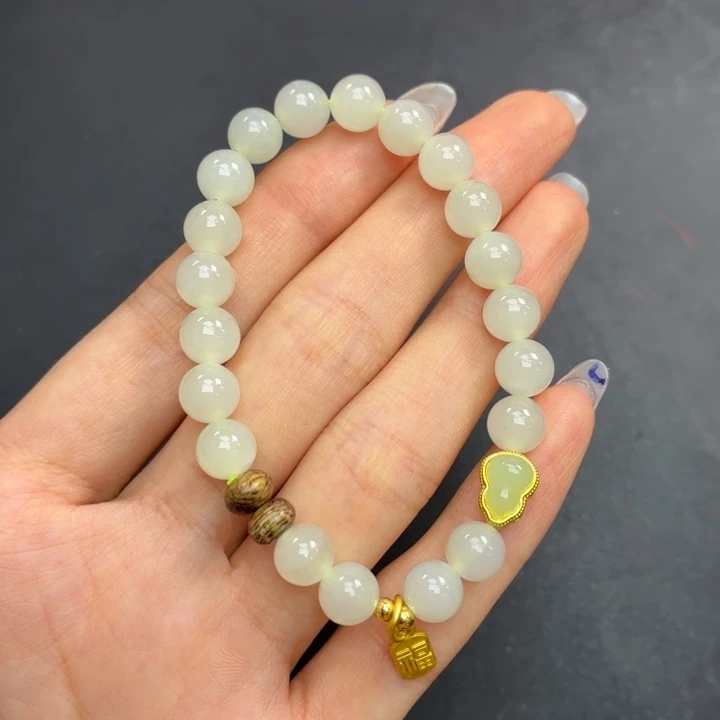 和田玉手镯未镶嵌卡8