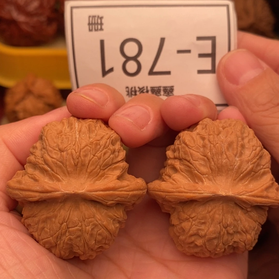 文玩核桃把件血麒麟40