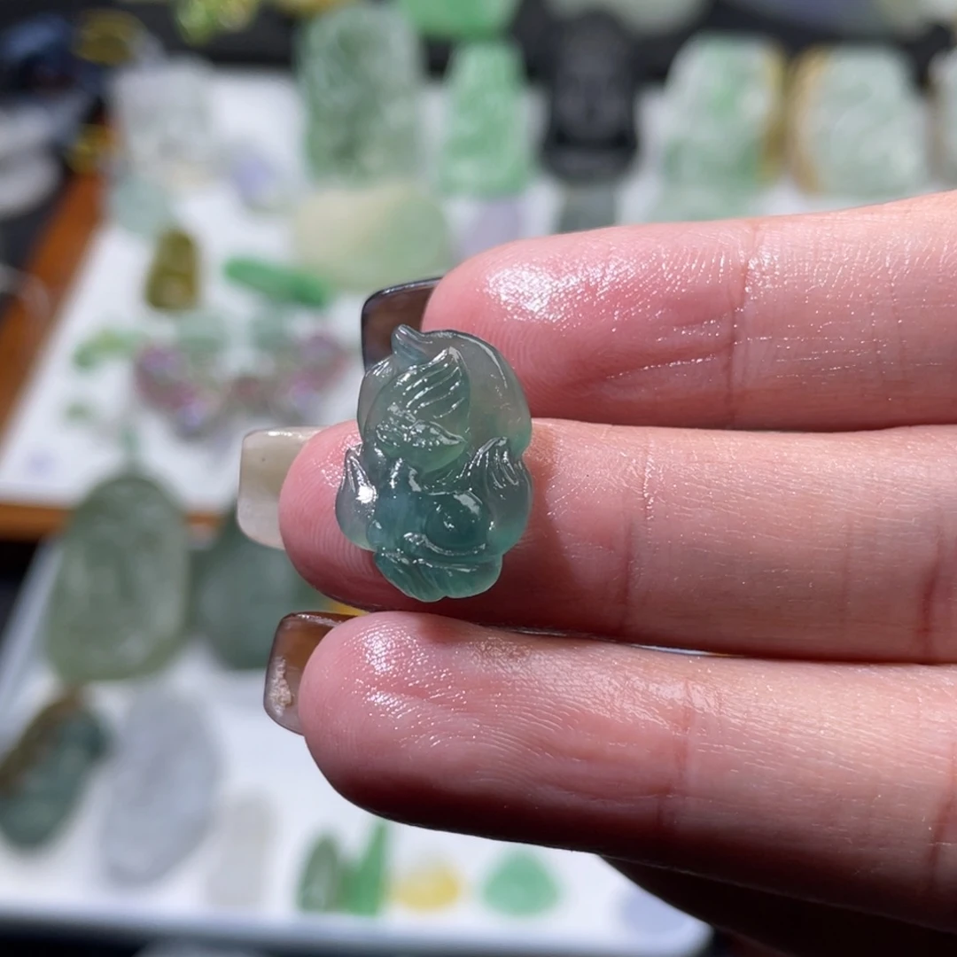 未镶嵌定制翡翠毛货