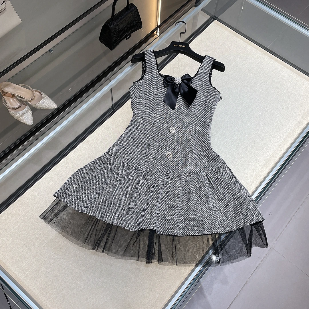 现货吊带连衣裙夏季法式绝美气质小众新款无袖蓬蓬裙DY3843