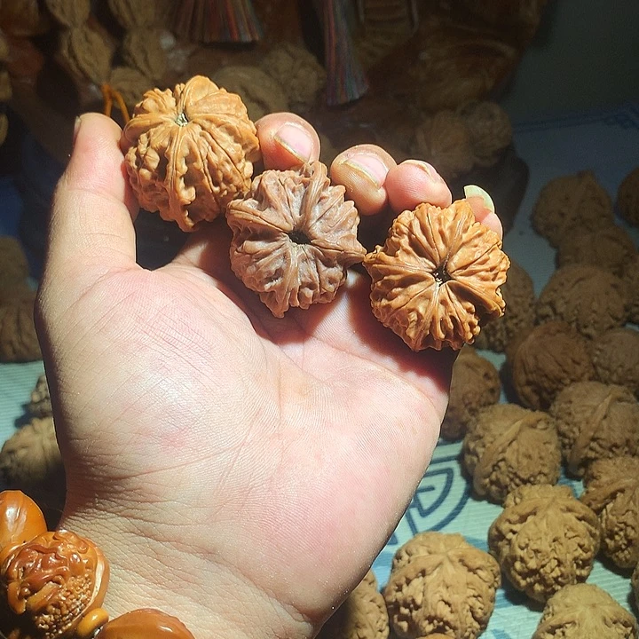 H***枫文玩核桃把件四棱