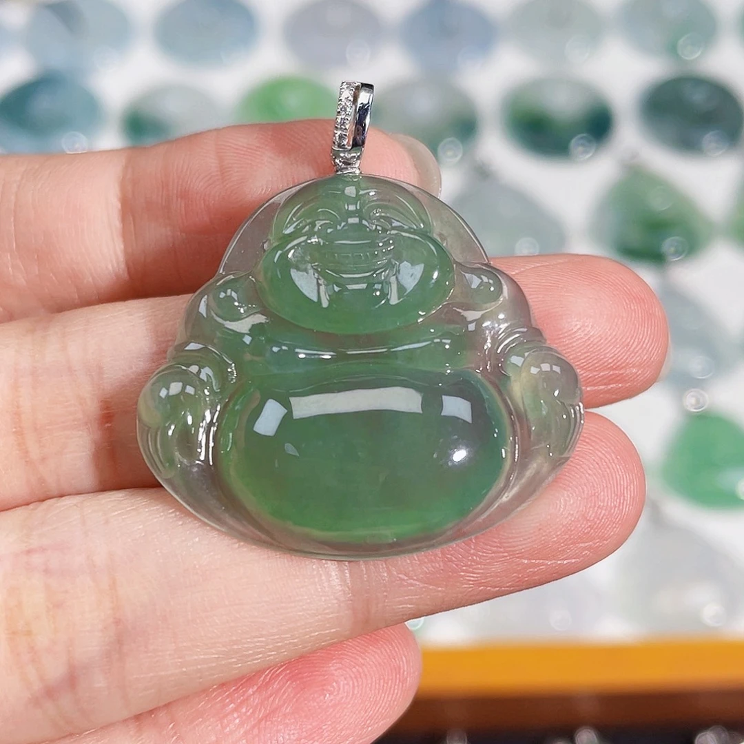 颈饰18K金镶嵌翡翠吊坠