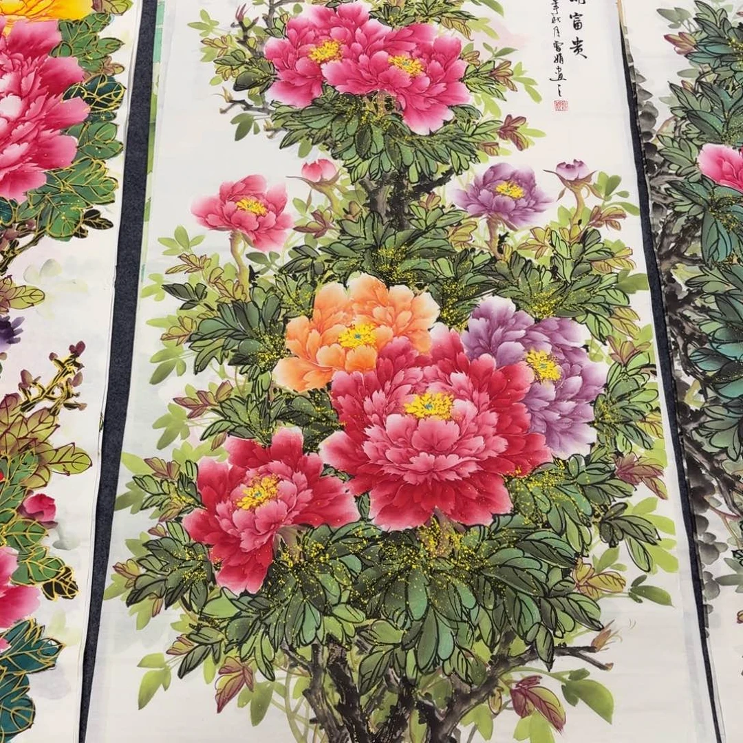 C***育国画140×70洒金牡丹画画
