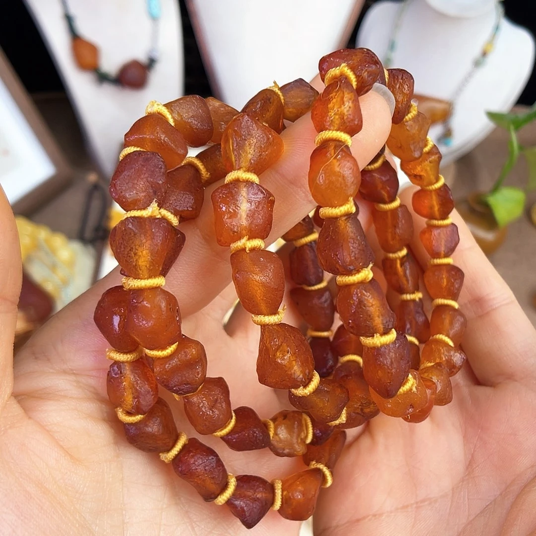 未镶嵌琥珀珠宝奇石多样性发一条