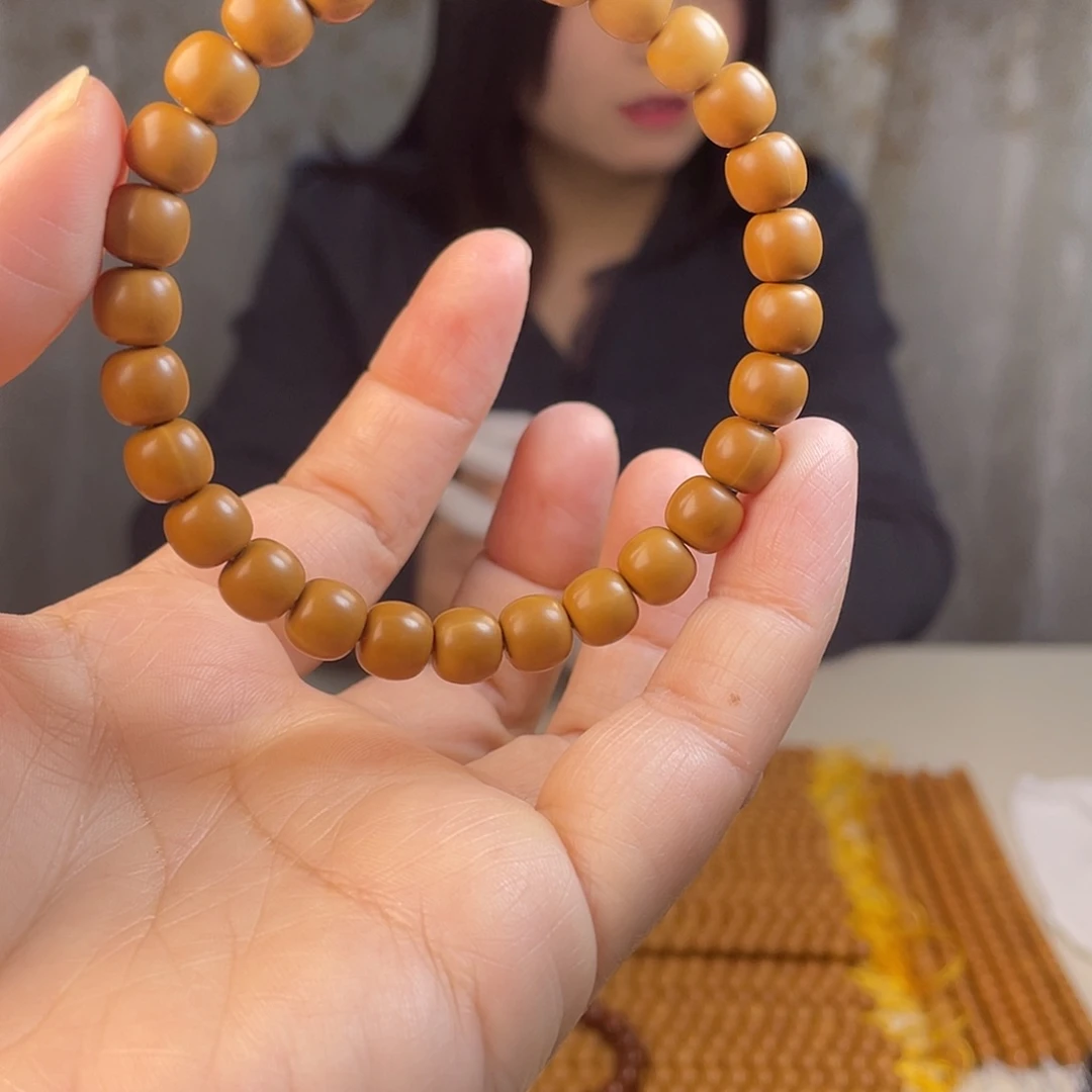 ****杰吊坠猴头核桃原皮原色