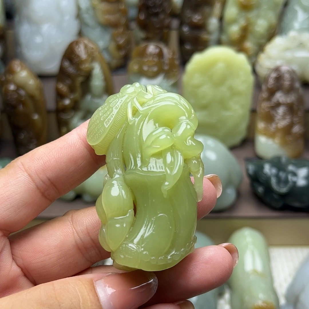 未镶嵌和田玉挂件