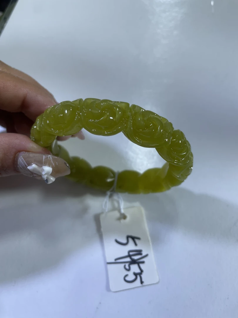 岫玉牛油果玉玫瑰花手镯54,55口径201号