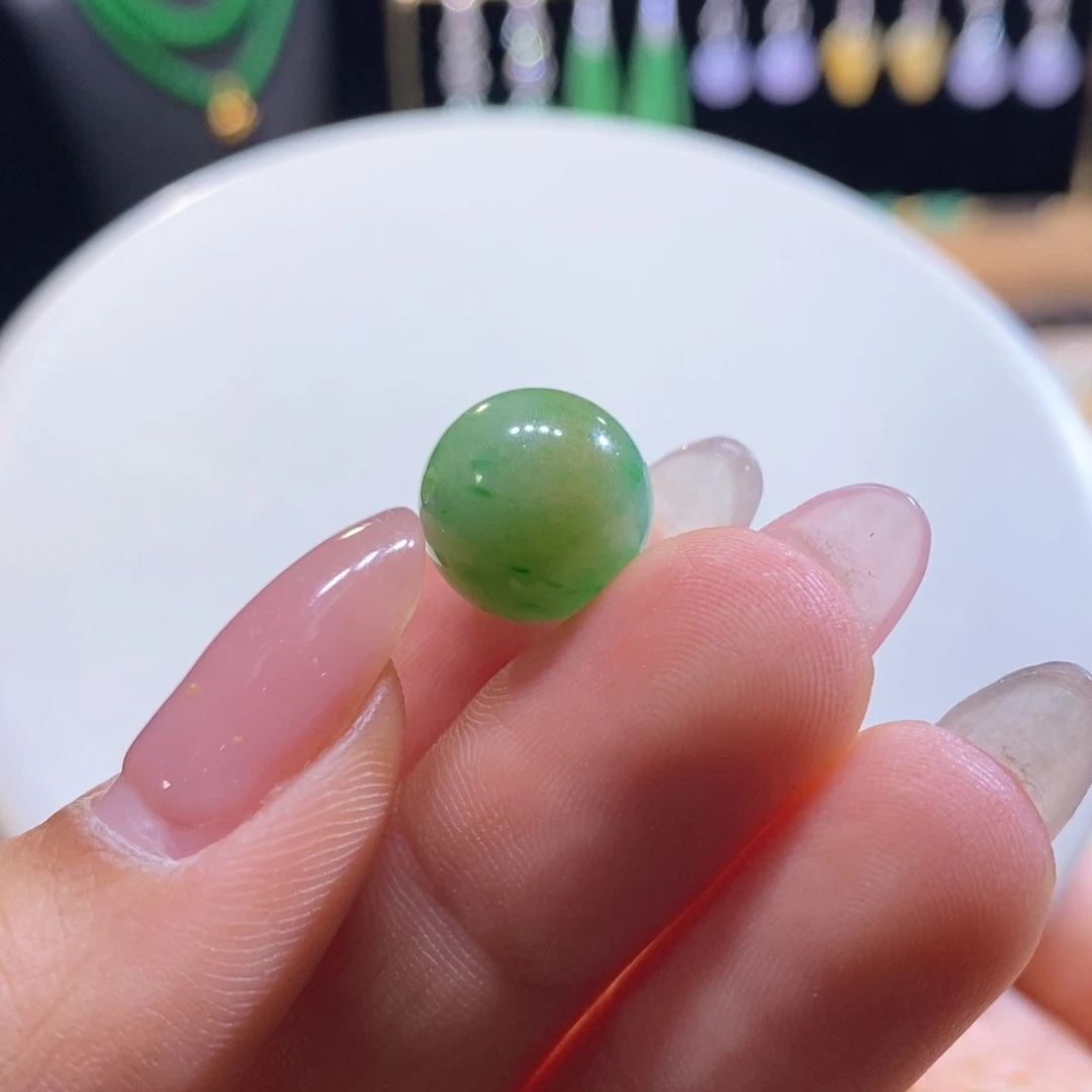翡翠未镶嵌挂件翡翠黄加绿放漏买断价（不退换）