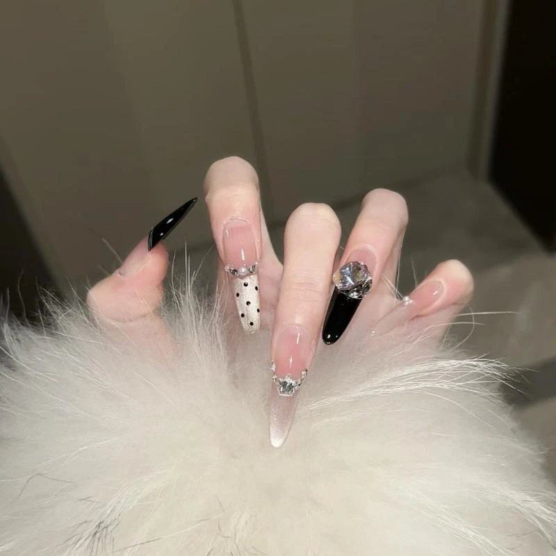 黑金爵士纯手工穿戴甲波点镶钻黑色法式高级显白纯手作美甲贴