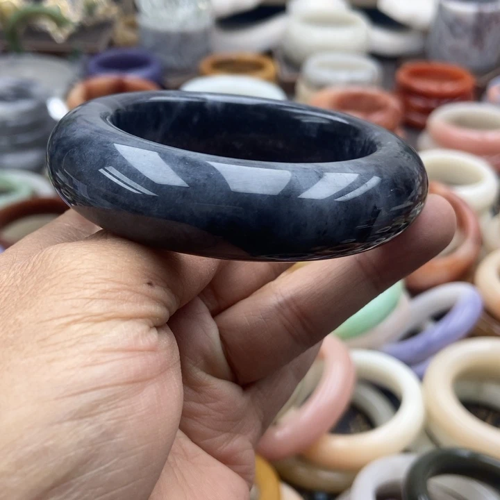 石英岩玉未镶嵌手镯泼墨