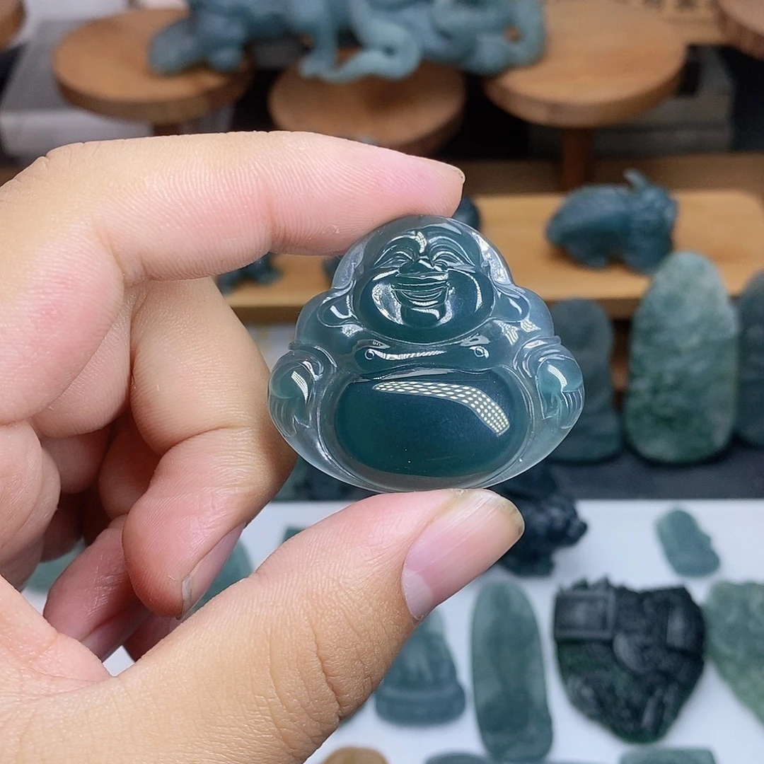 定制翡翠未镶嵌佛