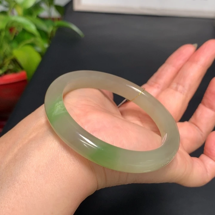 和田玉手镯未镶嵌59