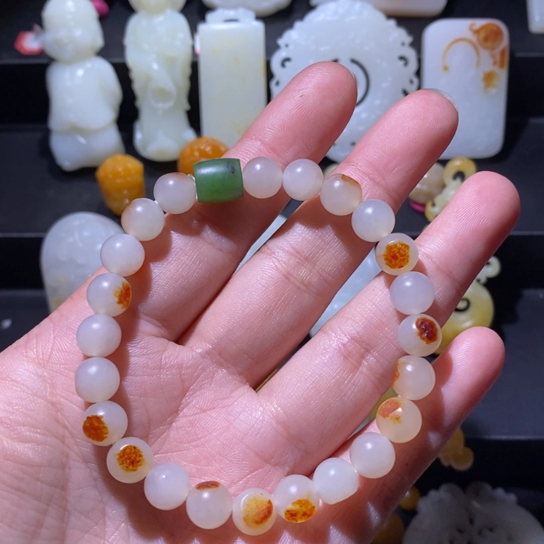 伟***）和田玉未镶嵌颈饰