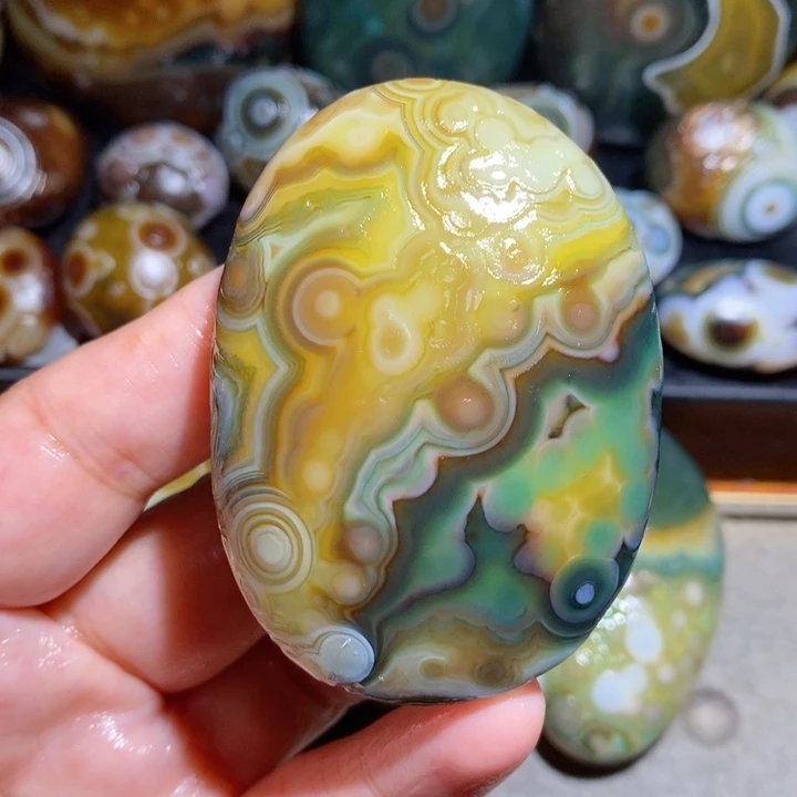 未镶嵌玛瑙/玉髓珠宝半成品55
