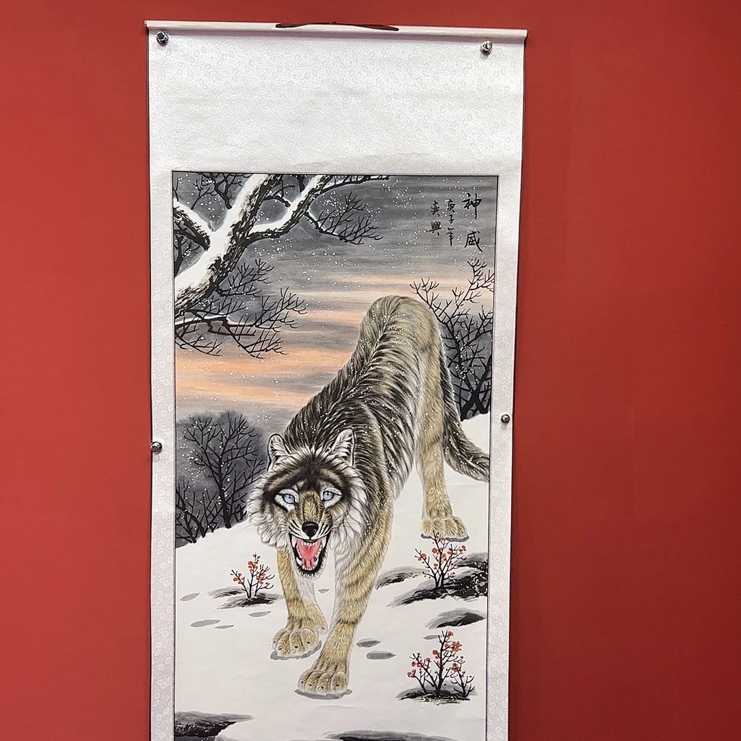 国画四尺神威无合影