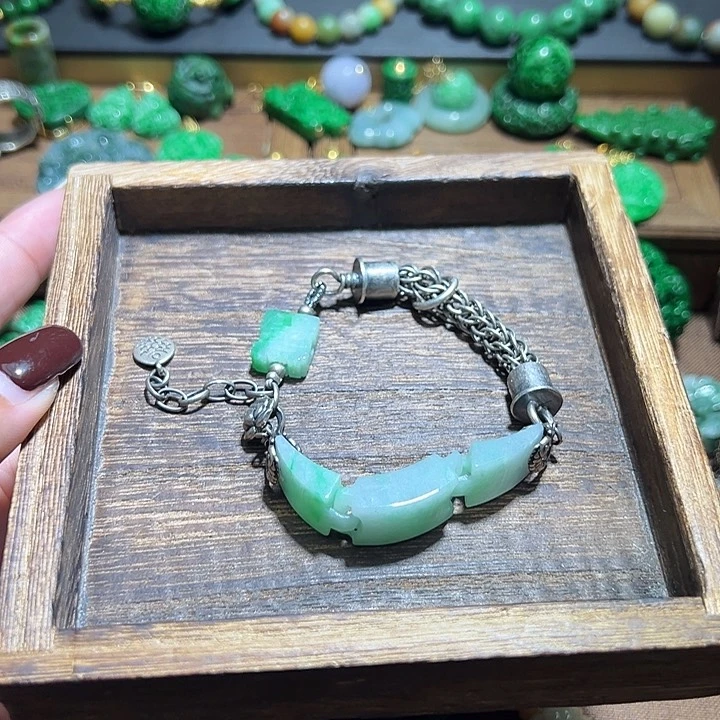 翡翠手串银S925镶嵌翡翠手串