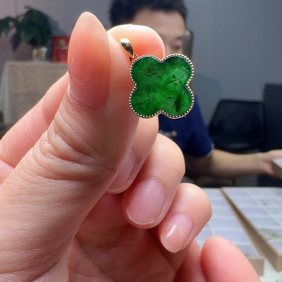 翡翠18K金镶嵌吊坠(不含链)天然